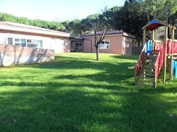 immagine esterna del plesso di scuola dell'infanzia Acquacalda
